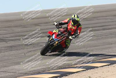 media/Oct-13-2025-Moto Forza (Mon) [[a66d839500]]/3-B Group/Session 2 (Bowl)/